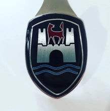Cargar imagen en el visor de la galería, Emblema/Escudo/Insignia para el capot Fusca