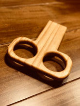 Cargar imagen en el visor de la galería, Posavasos en Madera